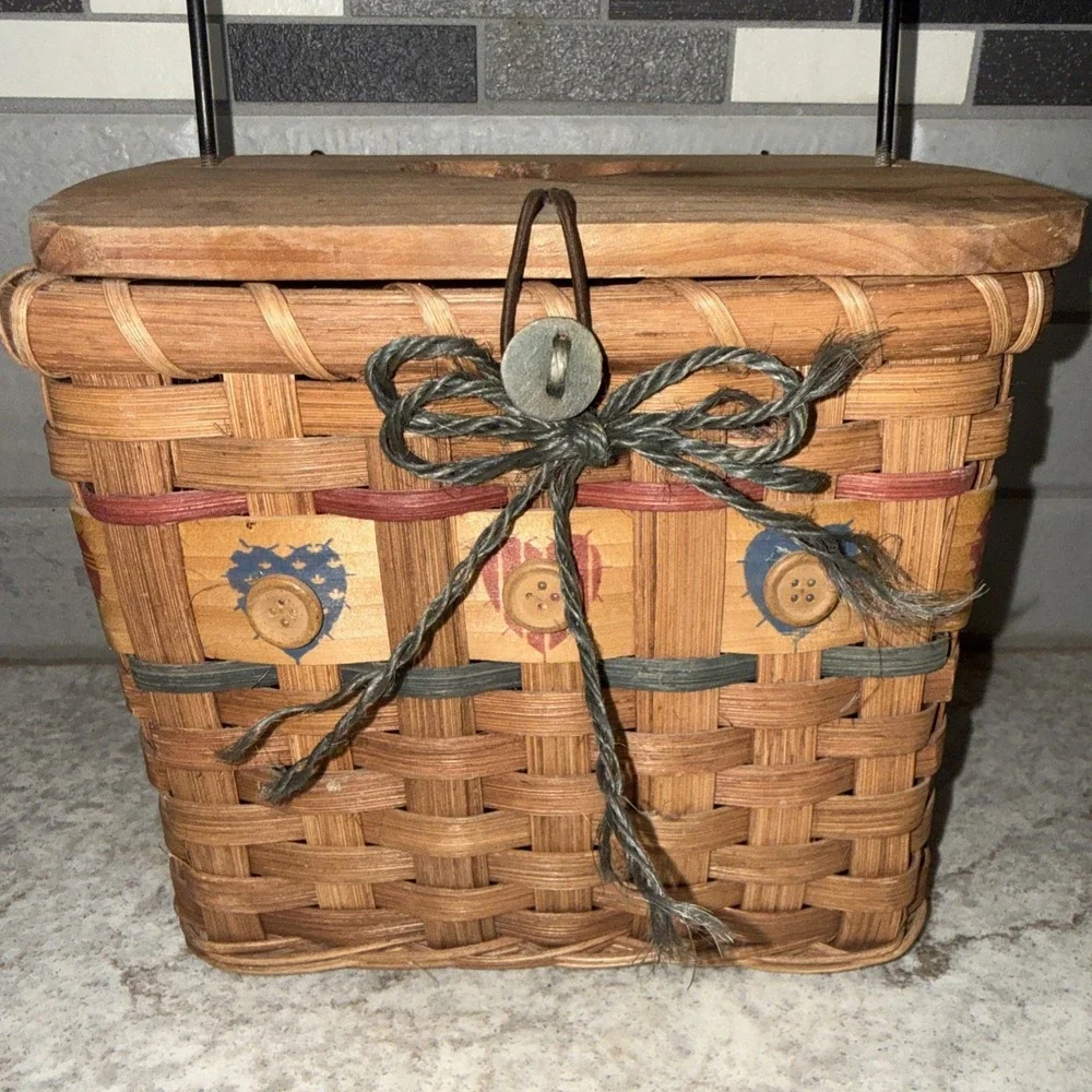 Vintage Tissue Box Basket Heart Cut Out Lid Primitive Cottage granny Core Handle